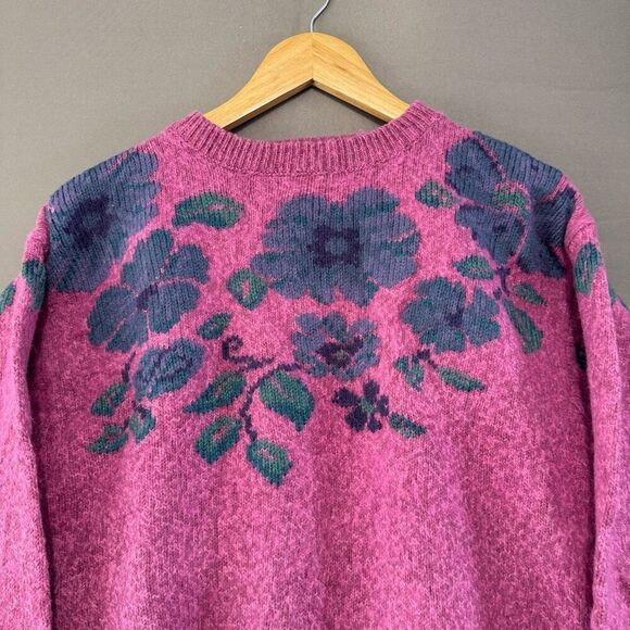 Northern Reflections Women’s Graphic Sweater Size Medium Cotton Blend - Picture 2 of 10